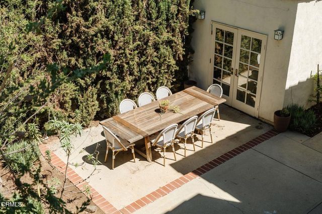 615 S Mentor Avenue, Pasadena, CA 91106