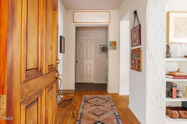 615 S Mentor Avenue, Pasadena, CA 91106