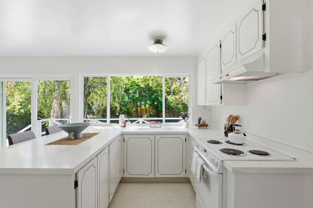 916 Balboa Avenue, Capitola, CA 95010