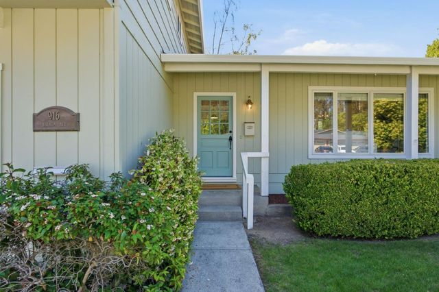 916 Balboa Avenue, Capitola, CA 95010