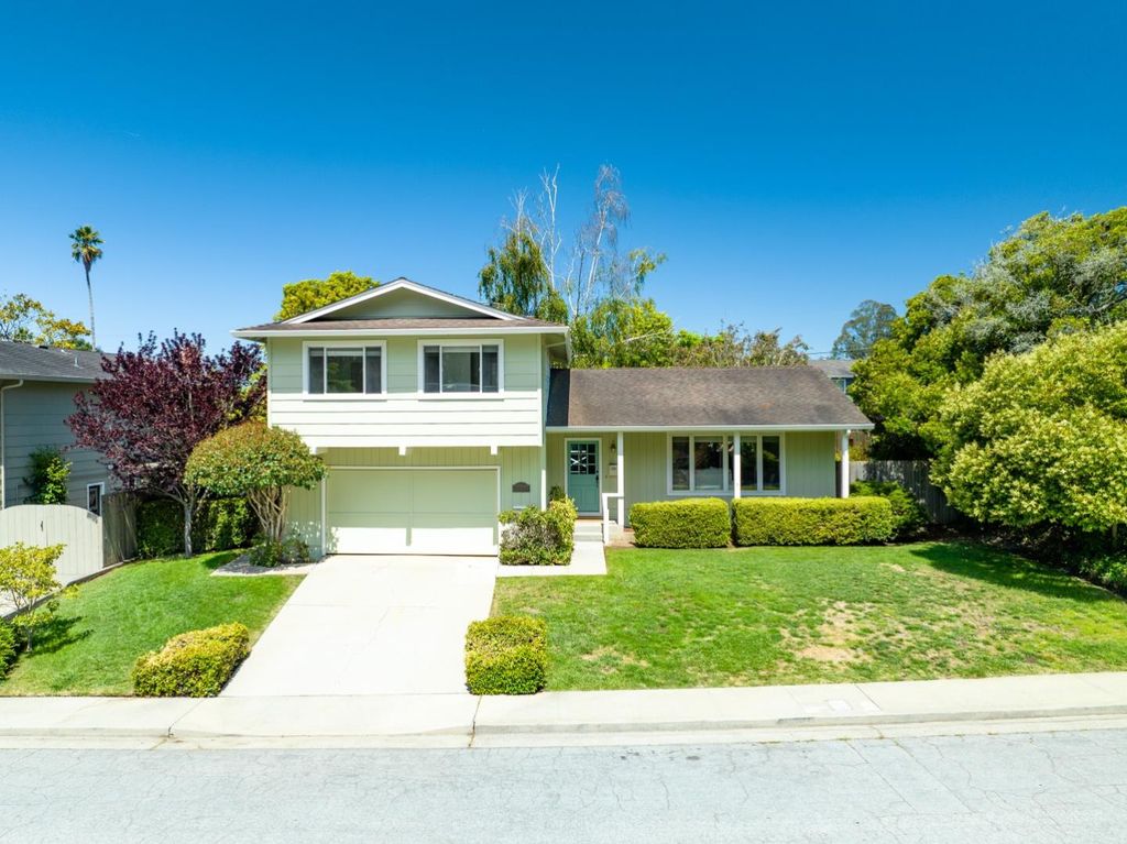 916 Balboa Avenue, Capitola, CA 95010
