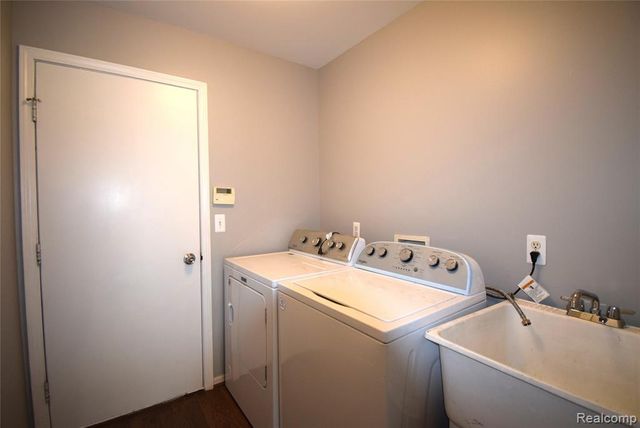 30112 Raintree Circle, Chesterfield, MI 48047
