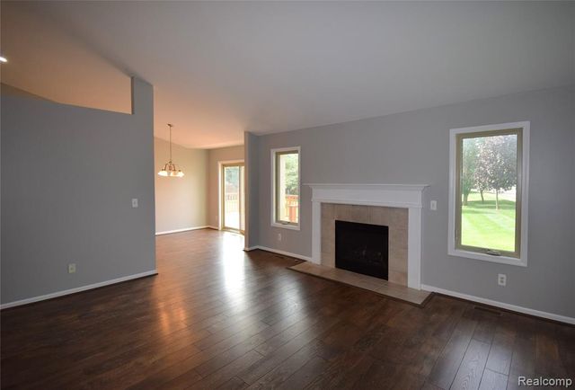 30112 Raintree Circle, Chesterfield, MI 48047