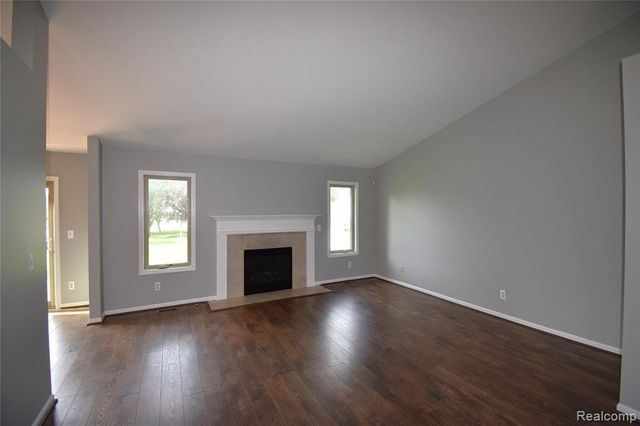 30112 Raintree Circle, Chesterfield, MI 48047