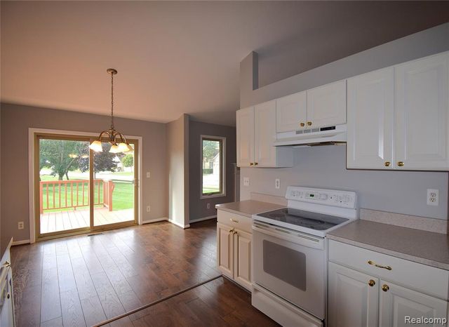 30112 Raintree Circle, Chesterfield, MI 48047