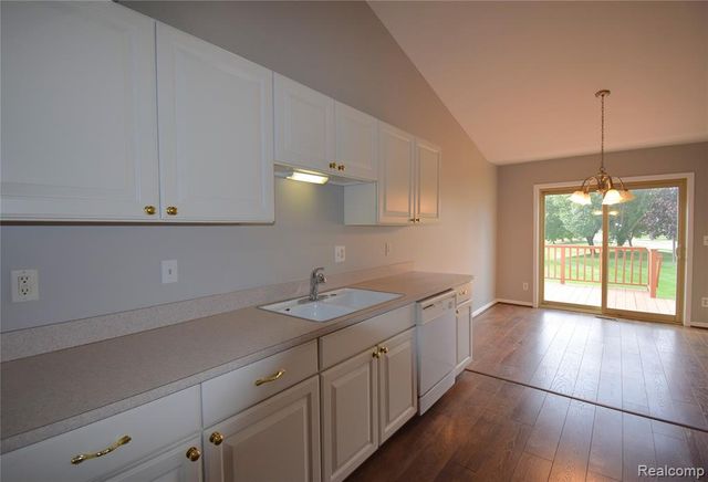 30112 Raintree Circle, Chesterfield, MI 48047