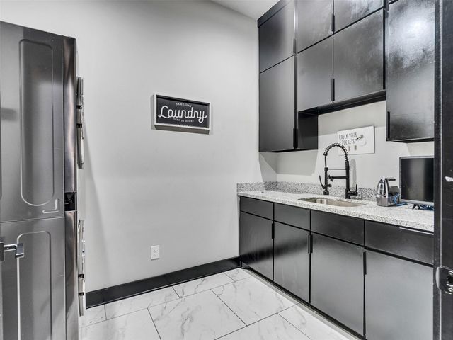 3411 Tankersley Circle, Rosharon, TX 77583