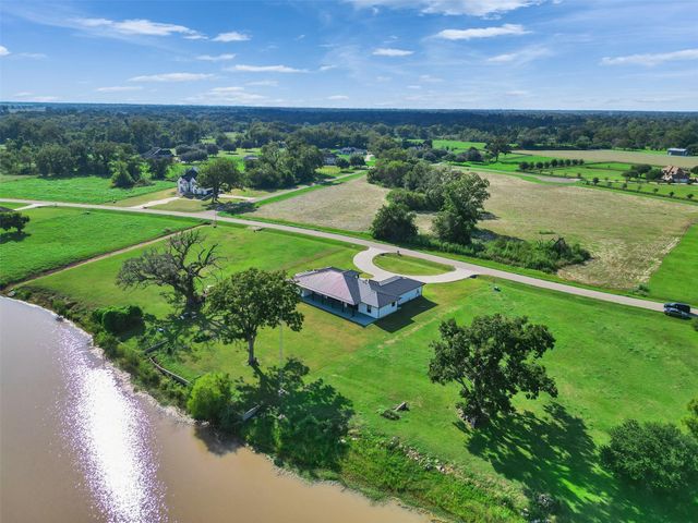 3411 Tankersley Circle, Rosharon, TX 77583
