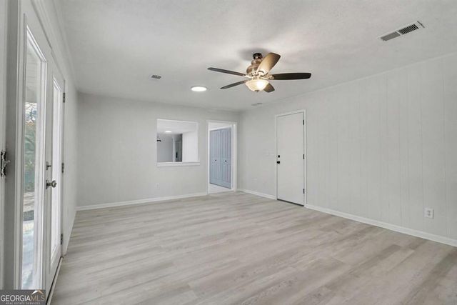 432 Rock Meadow Drive, Stone Mountain, GA 30088