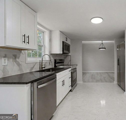 432 Rock Meadow Drive, Stone Mountain, GA 30088