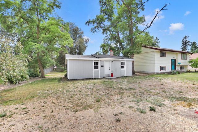 1211 W Bismark Ave, Spokane, WA 99205