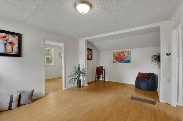 1211 W Bismark Ave, Spokane, WA 99205