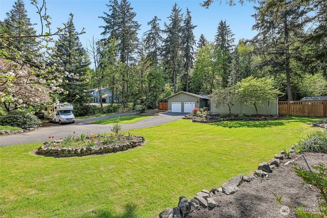 3916 170th Avenue E, Lake Tapps, WA 98391
