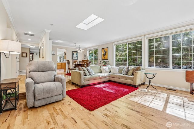 3916 170th Avenue E, Lake Tapps, WA 98391