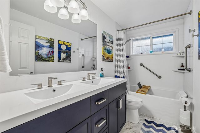 3916 170th Avenue E, Lake Tapps, WA 98391