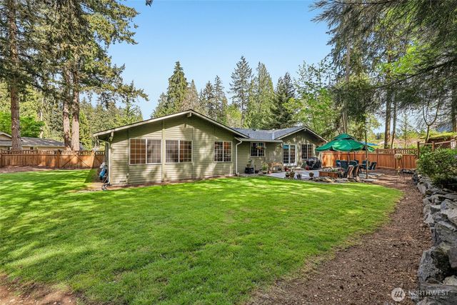 3916 170th Avenue E, Lake Tapps, WA 98391