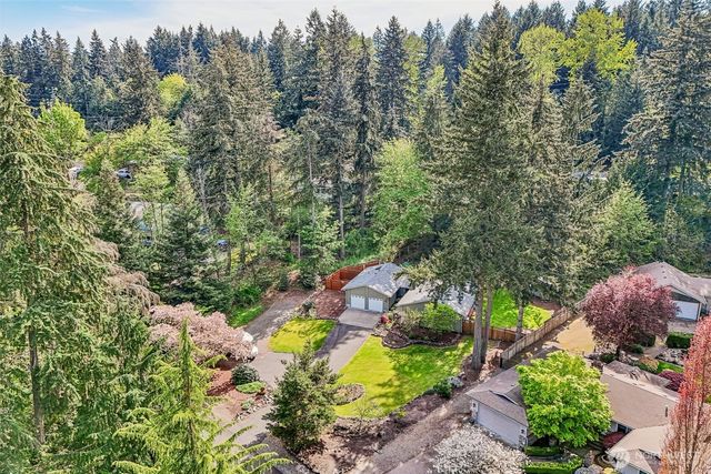 3916 170th Avenue E, Lake Tapps, WA 98391