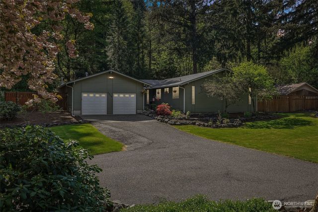 3916 170th Avenue E, Lake Tapps, WA 98391