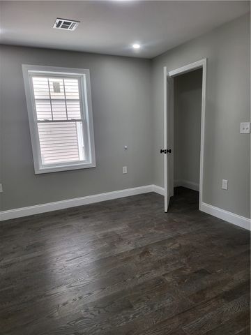 729 Potters Avenue, Providence, RI 02907