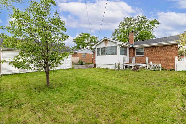 517 N Manchester Drive, Chicago Heights, IL 60411