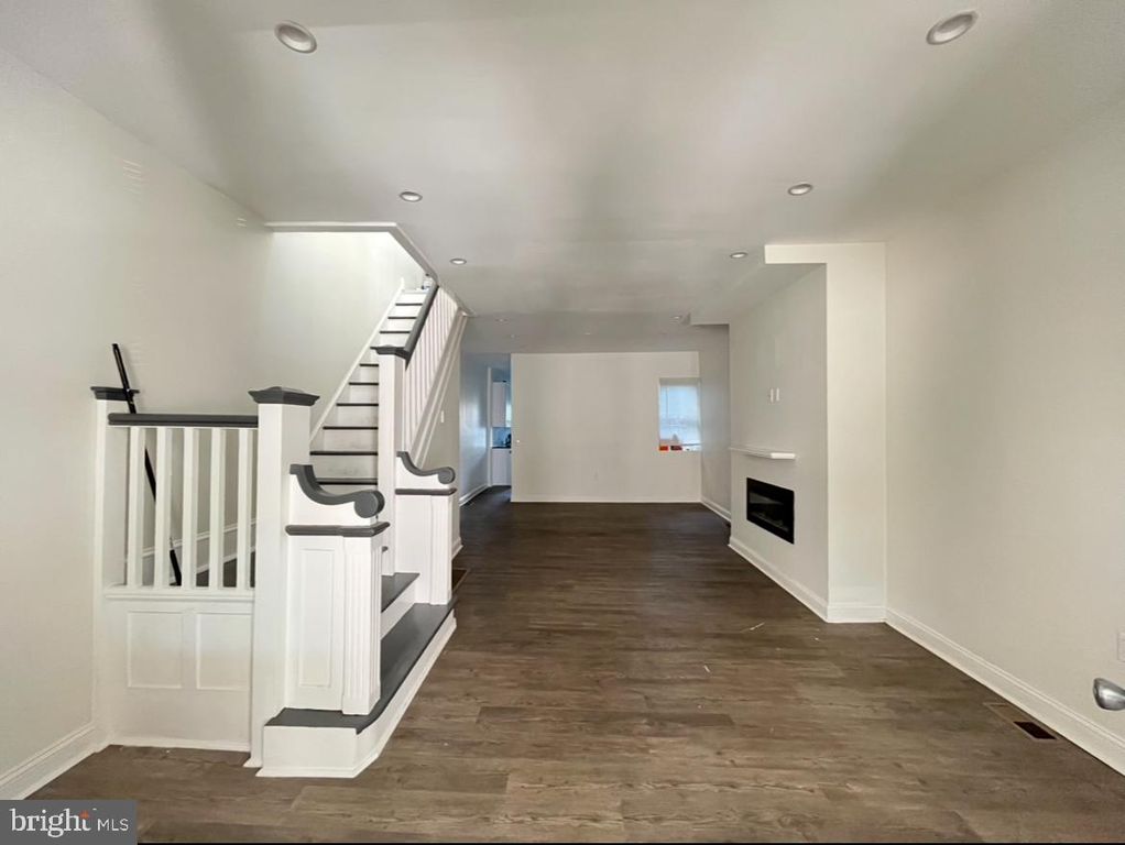 5941 CHESTER AVE, Philadelphia, PA 19143