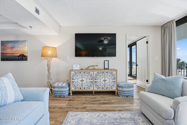 6201 Thomas Drive 207, Panama City, FL 32408