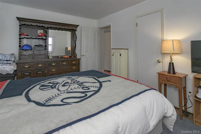 23 Bradner Drive, Warwick, NY 10990