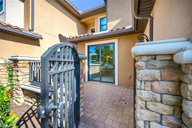 15256 Zeno WAY # 104, Naples, FL 34114