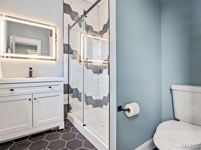 4224 California, St Louis, MO 63111