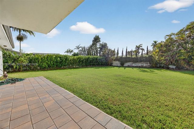 8024 SW 91st Ave, Miami, FL 33173