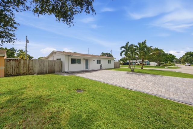 4999 SW 6TH Street, Margate, FL 33068