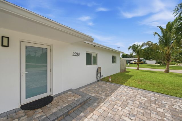 4999 SW 6TH Street, Margate, FL 33068