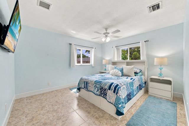 4999 SW 6TH Street, Margate, FL 33068