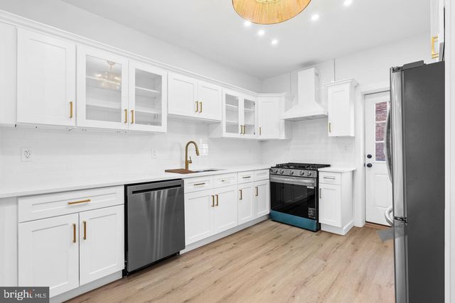 5541 RACE ST, Philadelphia, PA 19139