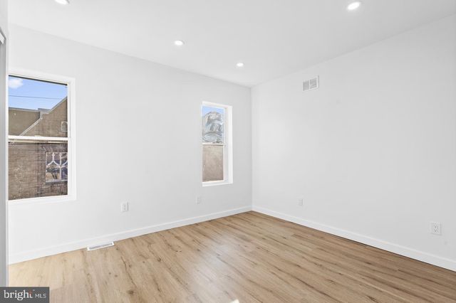 5541 RACE ST, Philadelphia, PA 19139