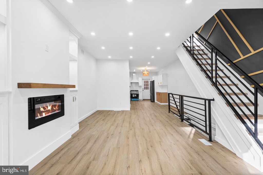 5541 RACE ST, Philadelphia, PA 19139