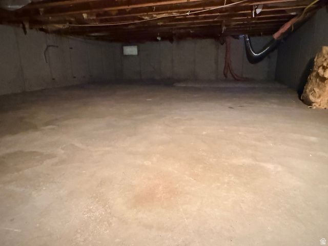 3298 W 2300 N, Clinton, UT 84015