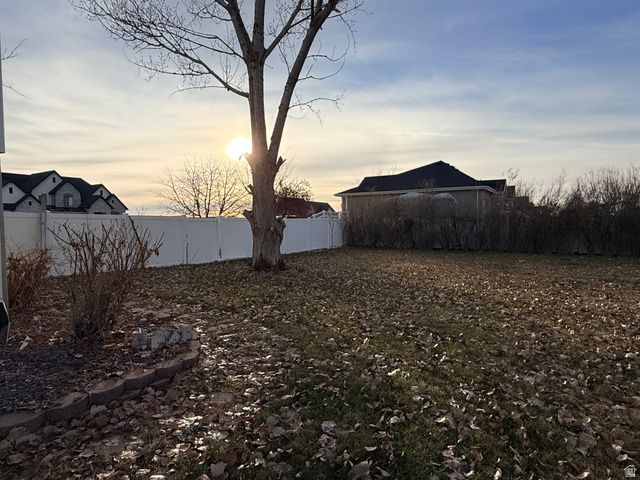 3298 W 2300 N, Clinton, UT 84015