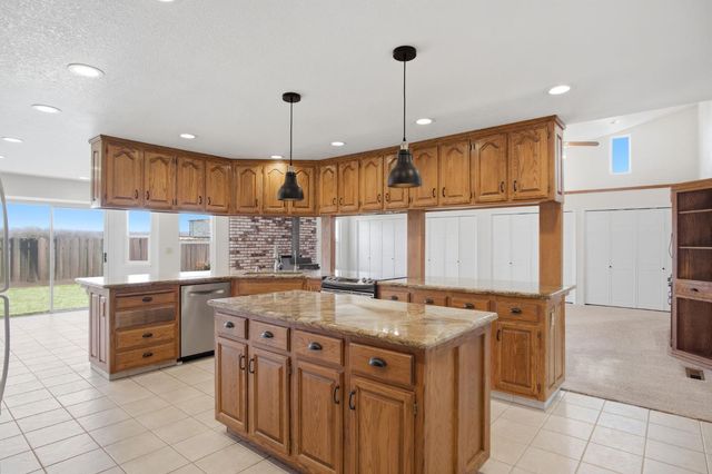16166 Lawrence Rd, Escalon, CA 95320
