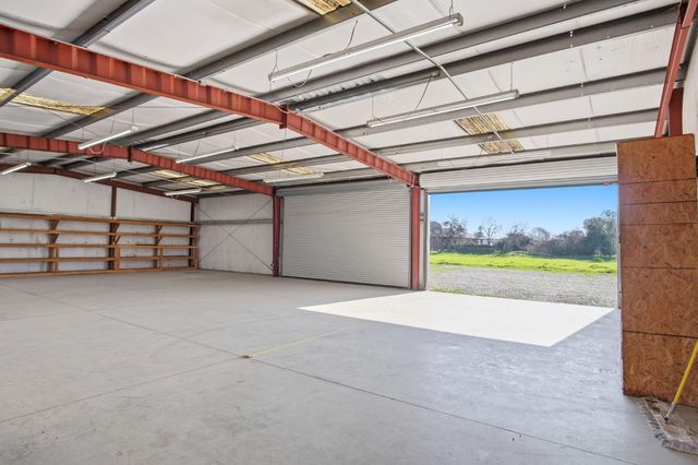 16166 Lawrence Rd, Escalon, CA 95320