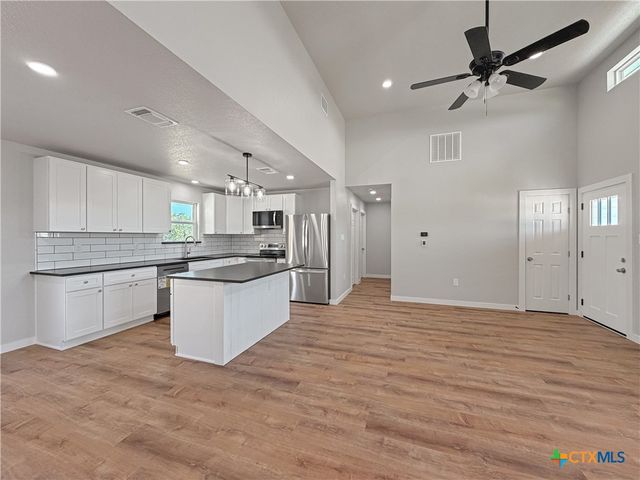 1155 Southline Drive, Spring Branch, TX 78070