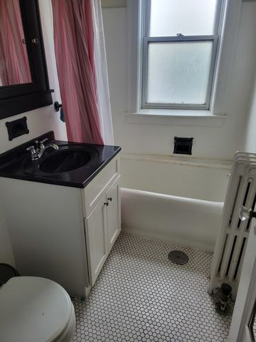 360 Ridge Avenue 11-3, Evanston, IL 60202