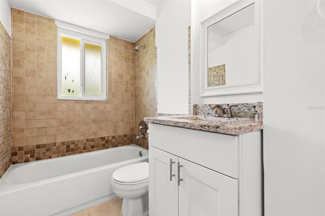 1057 TROPICAL AVENUE NW, Port Charlotte, FL 33948