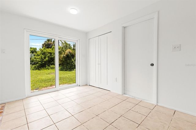 1057 TROPICAL AVENUE NW, Port Charlotte, FL 33948