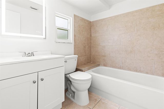 1057 TROPICAL AVENUE NW, Port Charlotte, FL 33948