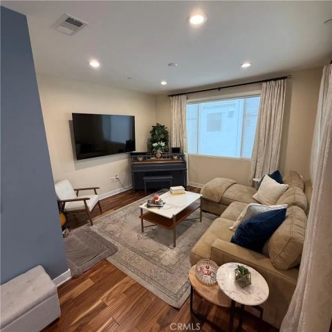 2107 Copper Walk, Gardena, CA 90249
