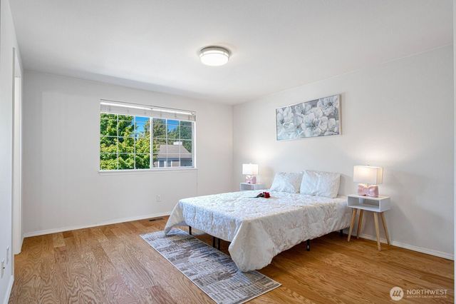 17720 114th Place SE, Renton, WA 98055