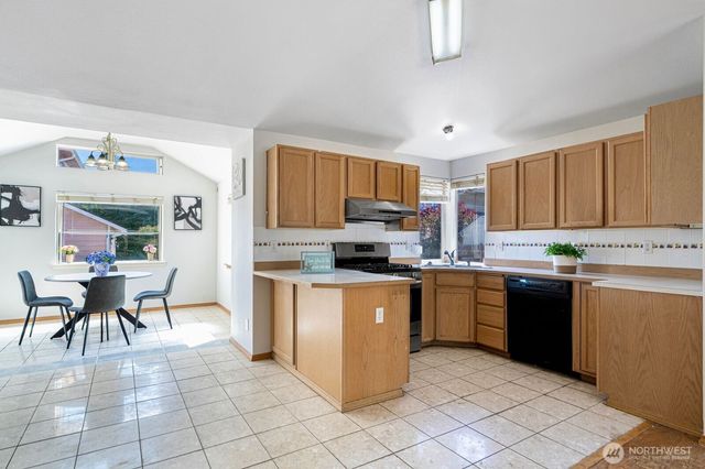 17720 114th Place SE, Renton, WA 98055