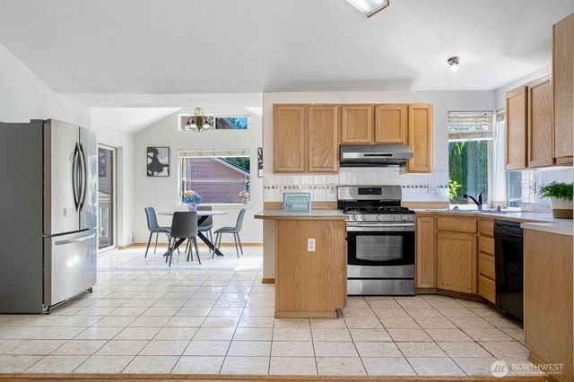 17720 114th Place SE, Renton, WA 98055