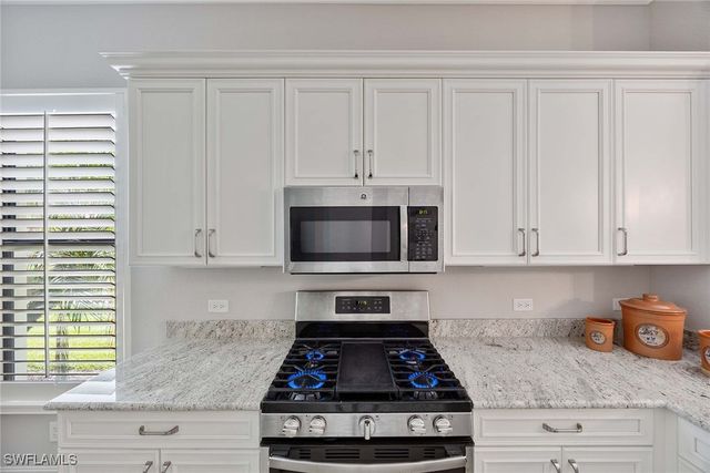 6603 Roma WAY, Naples, FL 34113